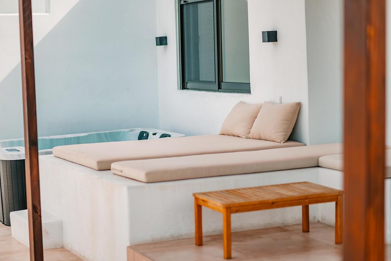 Suites With Magical View & Jacuzzi Athena Bagian luar foto